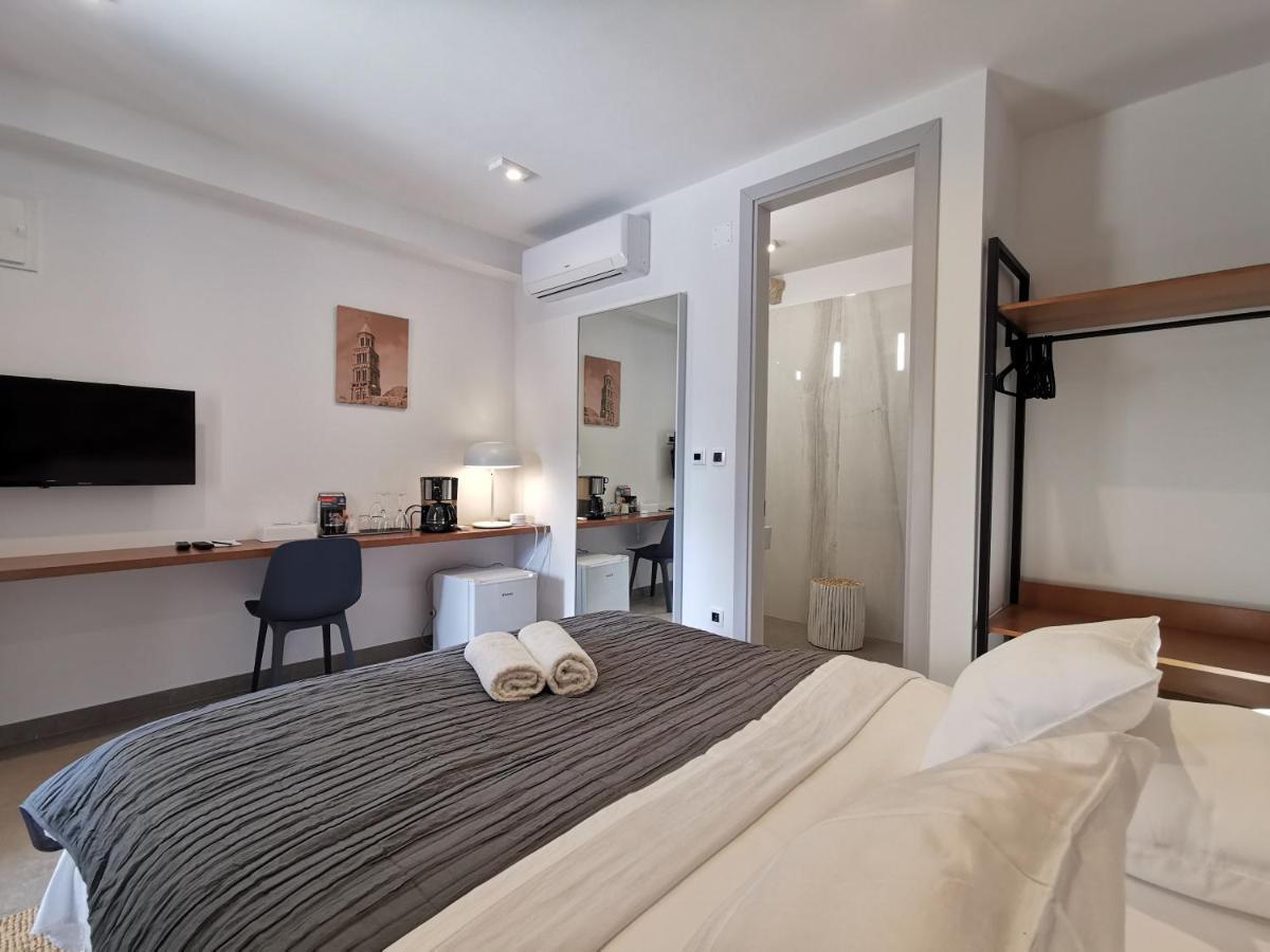 Fjaka Boutique Apartments สปลิท ภายนอก รูปภาพ